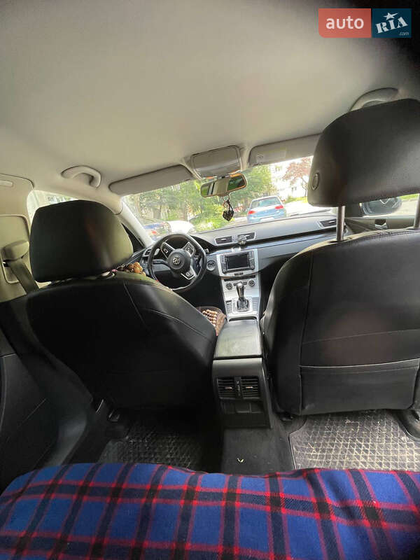 Универсал Volkswagen Passat 2010 в Львове