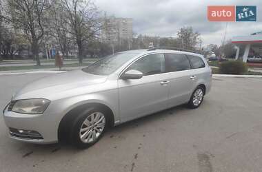 Универсал Volkswagen Passat 2012 в Харькове
