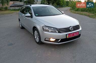 Универсал Volkswagen Passat 2012 в Нововолынске