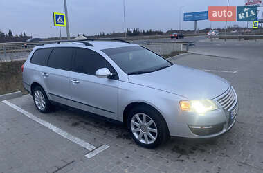 Універсал Volkswagen Passat 2008 в Львові