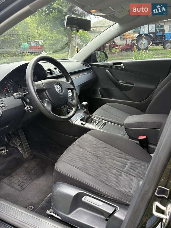 Універсал Volkswagen Passat 2007 в Харкові