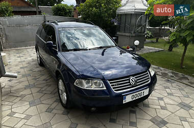Універсал Volkswagen Passat 2001 в Чернівцях