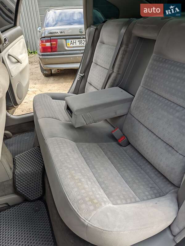 Седан Volkswagen Passat 2003 в Українці