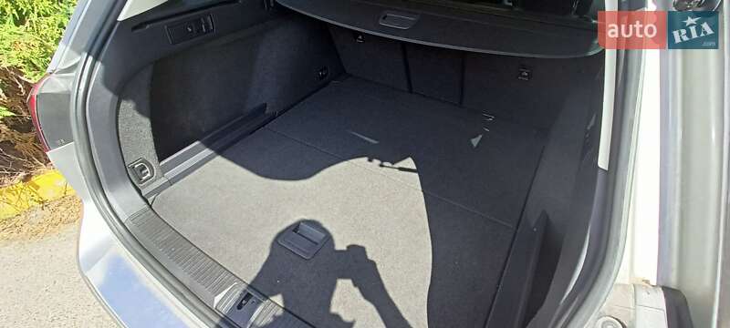 Універсал Volkswagen Passat 2015 в Львові