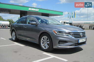 Седан Volkswagen Passat 2019 в Василькові