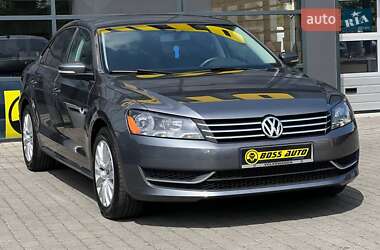 Седан Volkswagen Passat 2014 в Ивано-Франковске