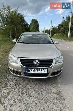Седан Volkswagen Passat 2007 в Костополе