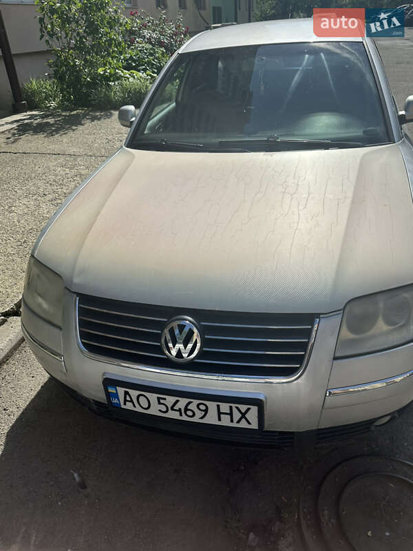 Седан Volkswagen Passat 2003 в Ужгороде