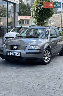 Універсал Volkswagen Passat 2001 в Звягелі