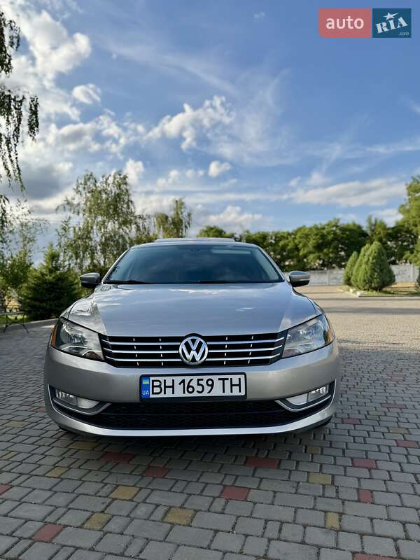 Седан Volkswagen Passat 2012 в Измаиле
