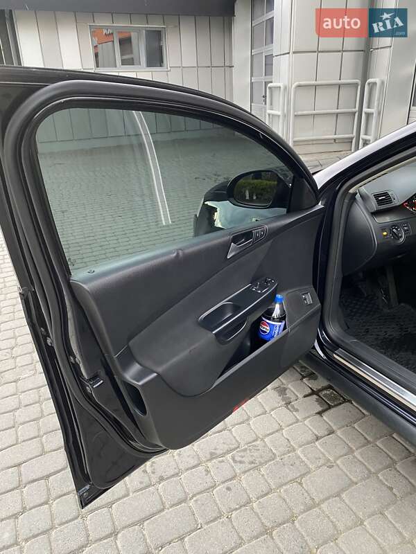 Универсал Volkswagen Passat 2009 в Ужгороде