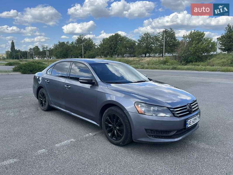 Седан Volkswagen Passat 2013 в Новомосковске фото 5 Седан Volkswagen Passat 2013 в Новомосковске