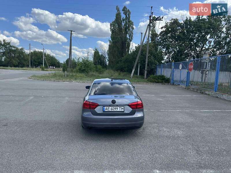 Седан Volkswagen Passat 2013 в Новомосковске фото 8 Седан Volkswagen Passat 2013 в Новомосковске
