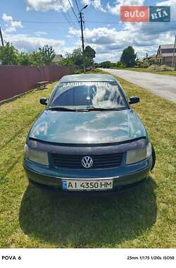 Седан Volkswagen Passat 1998 в Киеве