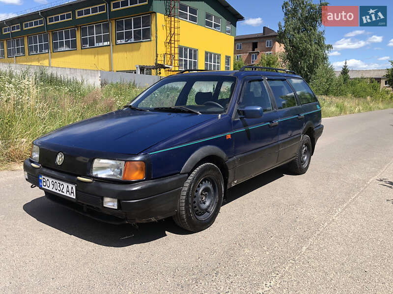 Volkswagen Passat 1992