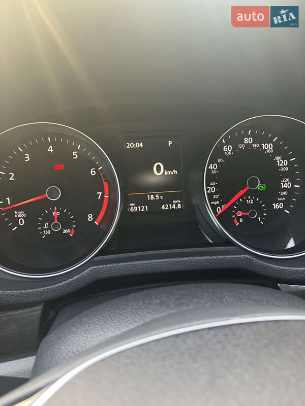 Седан Volkswagen Passat 2017 в Киеве
