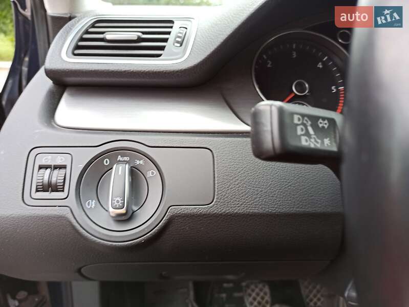 Универсал Volkswagen Passat 2014 в Тернополе