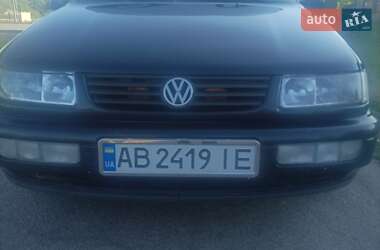 Седан Volkswagen Passat 1996 в Бершаді