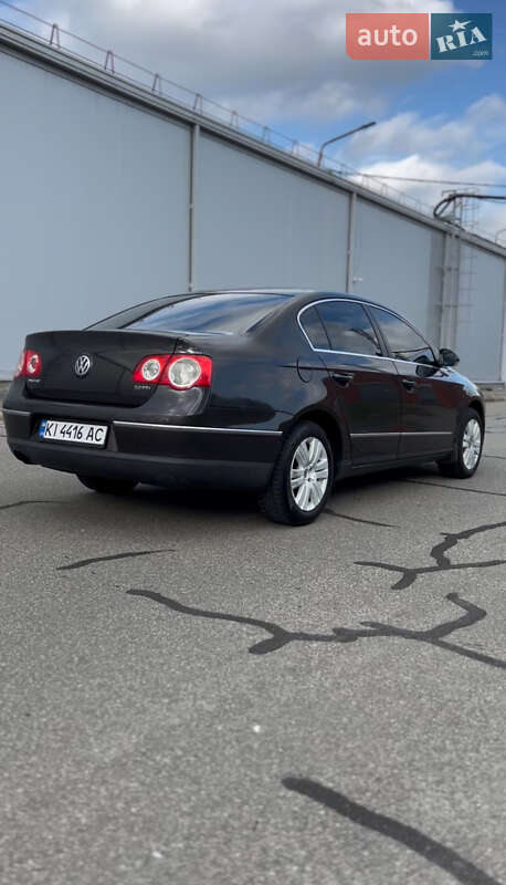 Седан Volkswagen Passat 2007 в Киеве