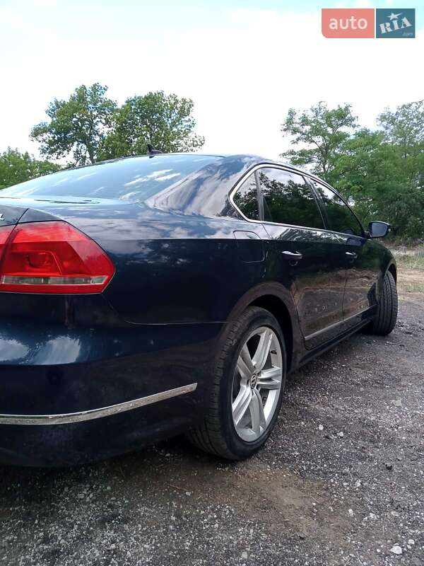 Седан Volkswagen Passat 2015 в Днепре фото 14 Седан Volkswagen Passat 2015 в Днепре