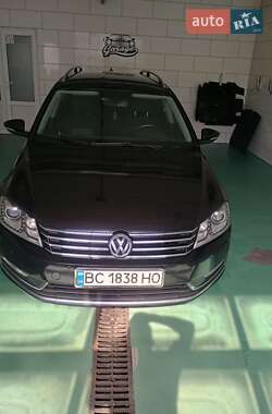 Універсал Volkswagen Passat 2014 в Шептицькому