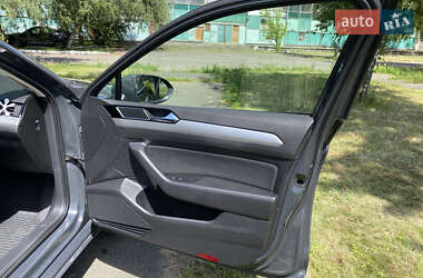 Универсал Volkswagen Passat 2017 в 
