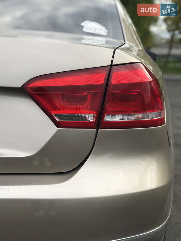 Седан Volkswagen Passat 2014 в Чернігові