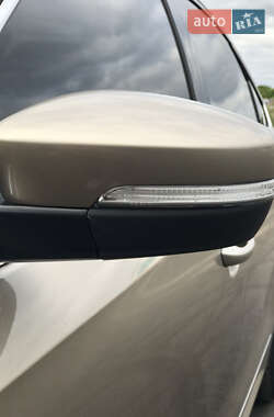 Седан Volkswagen Passat 2014 в 