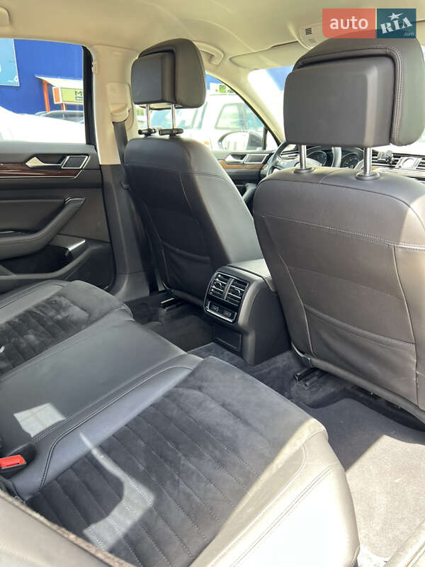 Седан Volkswagen Passat 2016 в Броварах