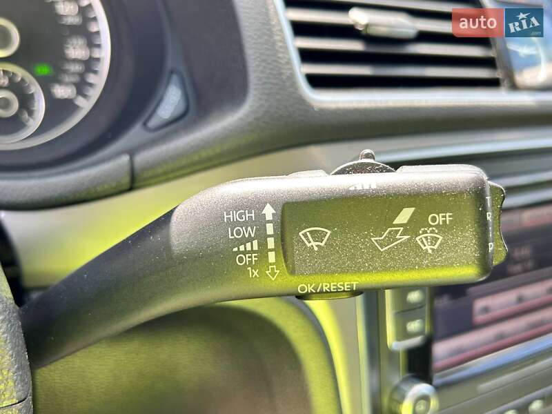 Седан Volkswagen Passat 2014 в Одессе