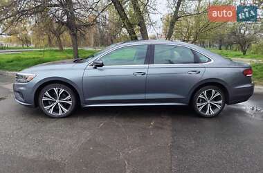 Седан Volkswagen Passat 2020 в Іванкові