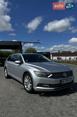 Универсал Volkswagen Passat 2015 в 