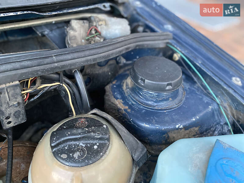 Седан Volkswagen Passat 1989 в Дунаївцях