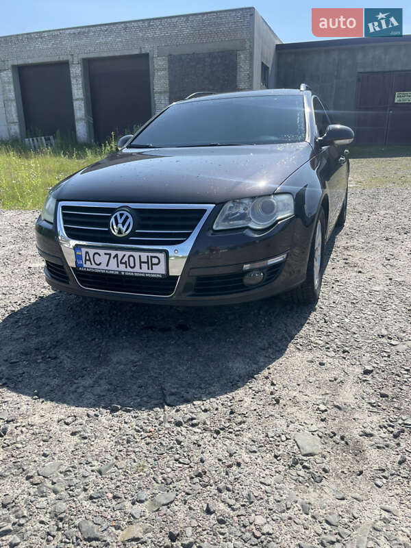 Універсал Volkswagen Passat 2005 в Камені-Каширському