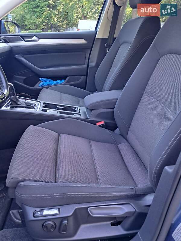 Универсал Volkswagen Passat 2017 в Полтаве фото 21 Универсал Volkswagen Passat 2017 в Полтаве