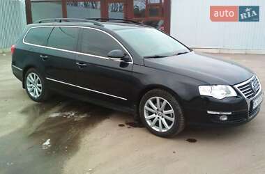 Універсал Volkswagen Passat 2010 в Сарнах