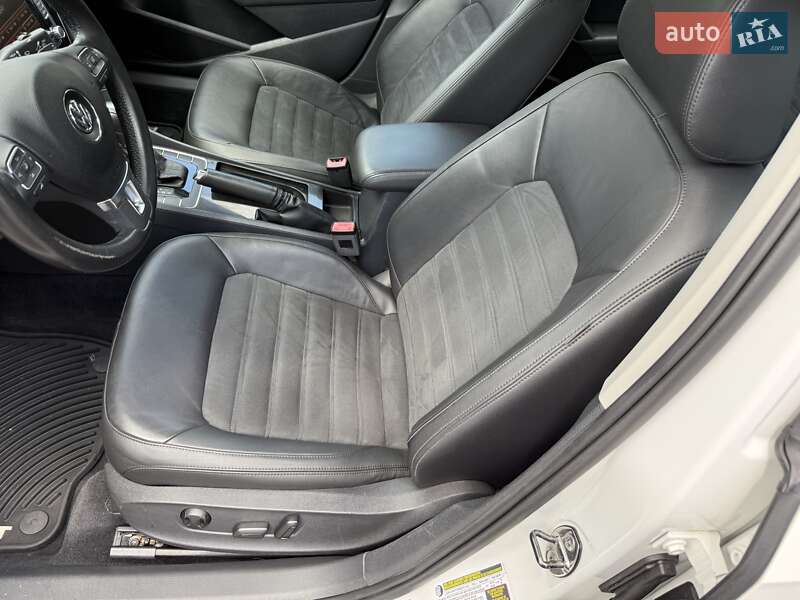 Седан Volkswagen Passat 2012 в Одессе