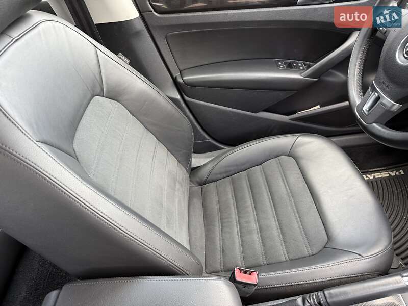 Седан Volkswagen Passat 2012 в Одессе