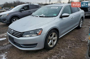 Volkswagen Passat 2011