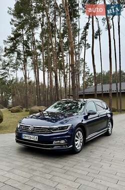 Універсал Volkswagen Passat 2016 в Житомирі