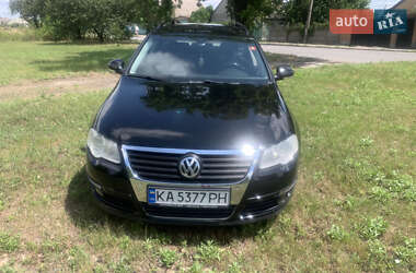 Універсал Volkswagen Passat 2009 в Запоріжжі