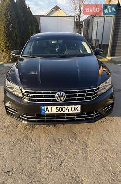 Седан Volkswagen Passat 2017 в Києві