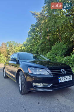 Седан Volkswagen Passat 2013 в Львові