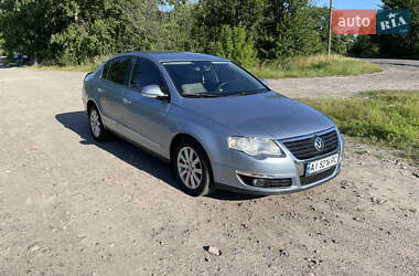 Седан Volkswagen Passat 2005 в Яготині