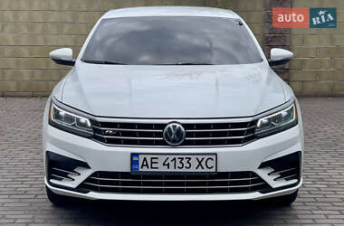 Седан Volkswagen Passat 2017 в Кам'янському
