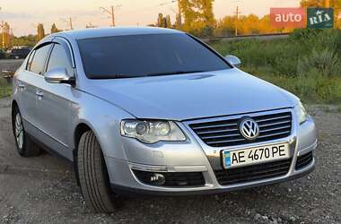 Седан Volkswagen Passat 2010 в Днепре