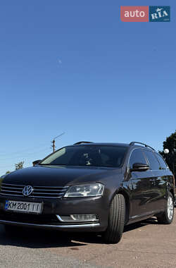 Универсал Volkswagen Passat 2011 в 