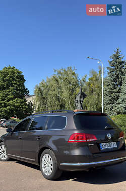 Универсал Volkswagen Passat 2011 в 