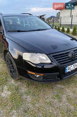 Універсал Volkswagen Passat 2005 в Камені-Каширському