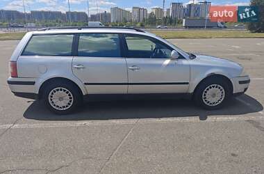 Універсал Volkswagen Passat 2004 в Києві